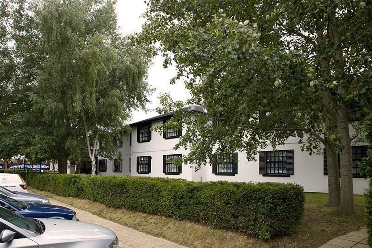 Premier Inn Cobham Cobham  Exteriör bild